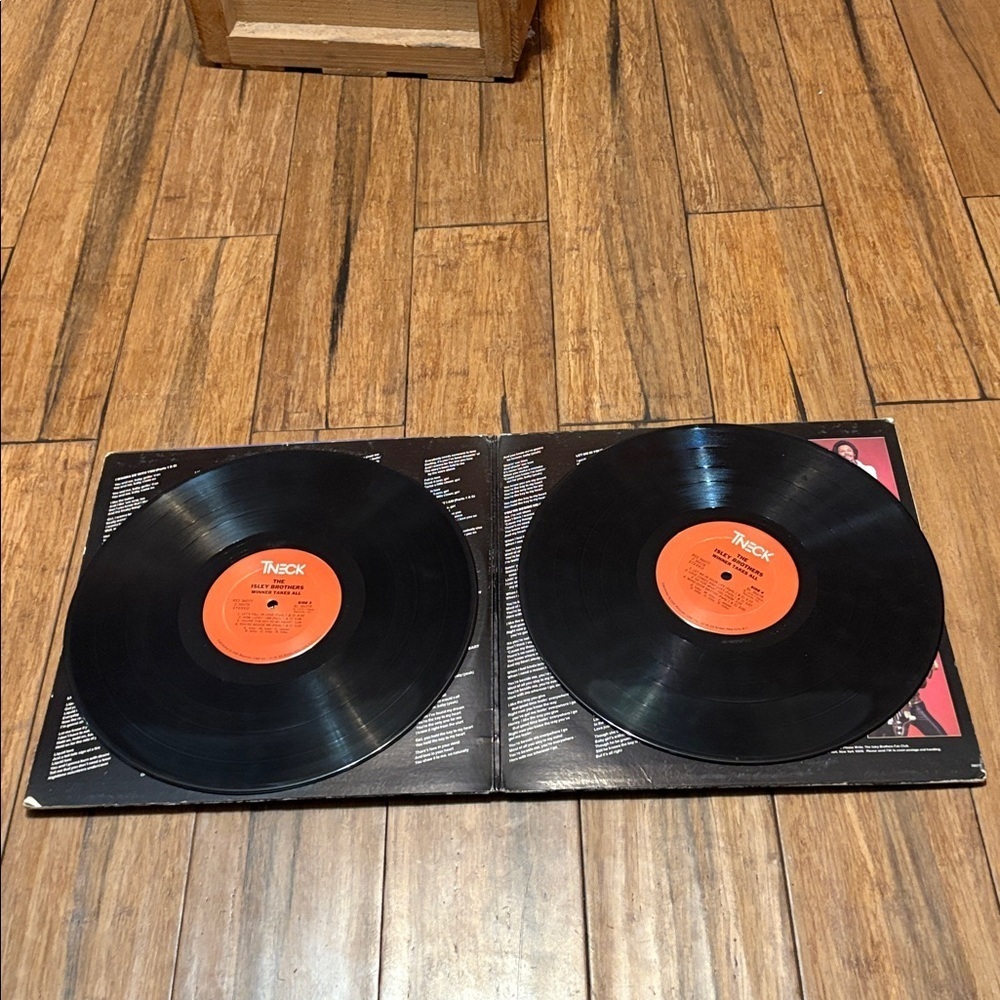 The Isley Brothers - “Winner Takes All”Vinyl 2xLP - Picture 5 of 8